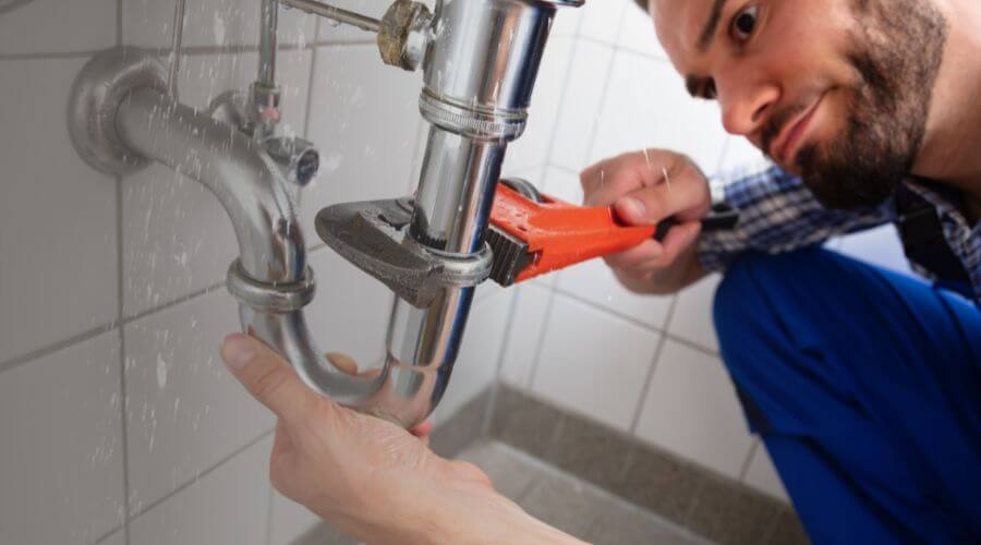 Professional same day plumber services in Luxemburg, IA
